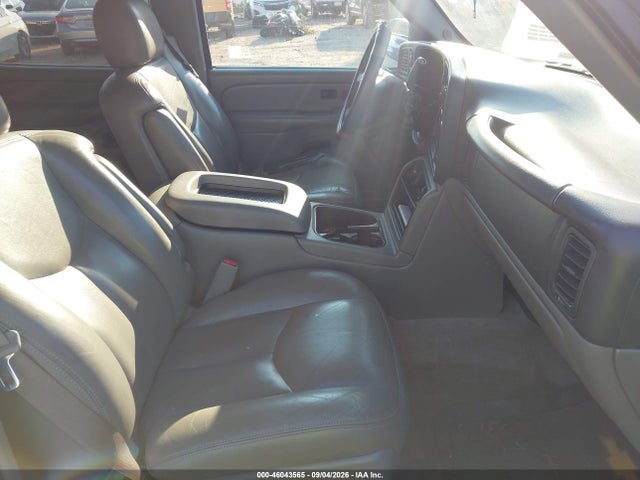 Продаж на аукціоні авто 2005 Chevrolet Suburban 1500 Lt, vin: 3GNFK16Z15G237123, номер лоту: 46043565
