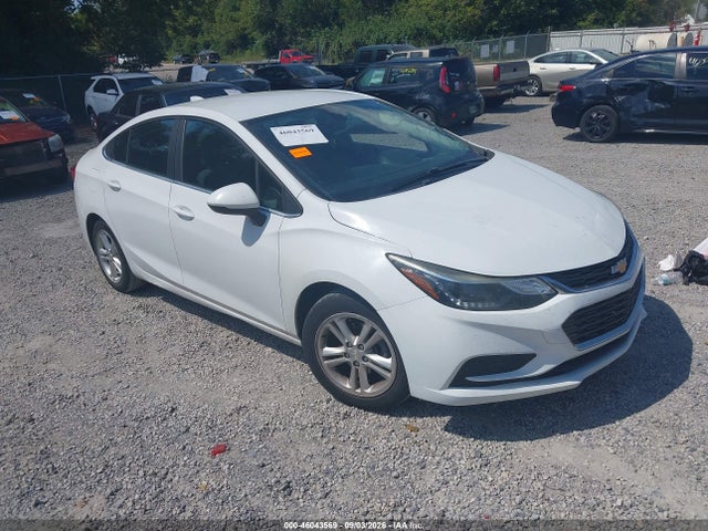 46043569 :رقم المزاد ، 1G1BE5SMXH7121072 vin ، 2017 Chevrolet Cruze Lt Auto مزاد بيع