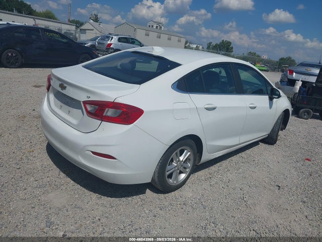 46043569 :رقم المزاد ، 1G1BE5SMXH7121072 vin ، 2017 Chevrolet Cruze Lt Auto مزاد بيع