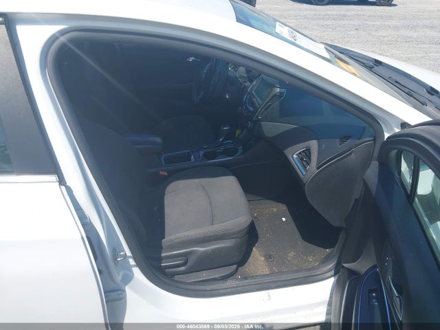 46043569 :رقم المزاد ، 1G1BE5SMXH7121072 vin ، 2017 Chevrolet Cruze Lt Auto مزاد بيع