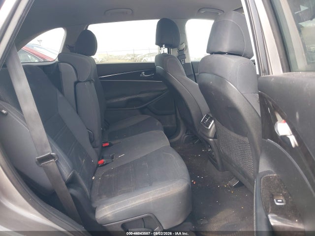 KIA Sorento 2.4l Lx 2017 5XYPG4A3XHG190373 Image 8