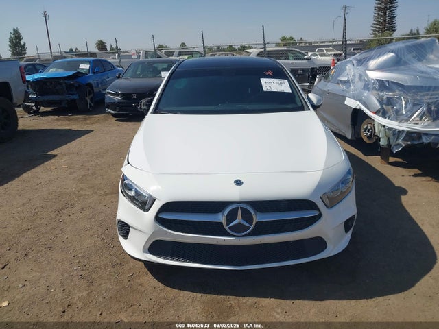 W1K3G4EB7NJ331563 Mercedes-Benz A 220