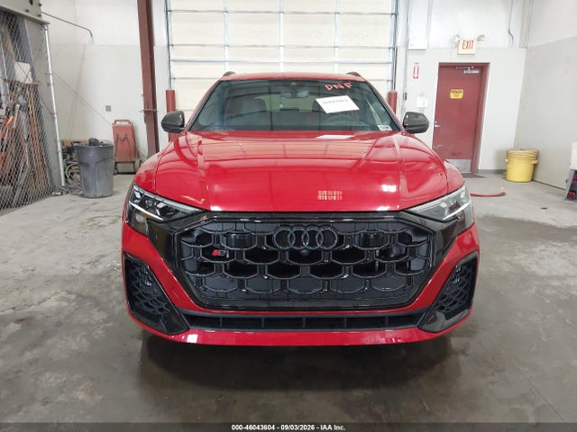 46043604 :رقم المزاد ، WA1CWBF18TD031060 vin ، 2026 Audi Sq8 Prestige Tfsi Quattro Tiptronic مزاد بيع