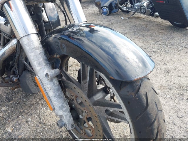 Harley-Davidson Flrt Free Wheeler 2017 1HD1MCC18HB861116 Image 18