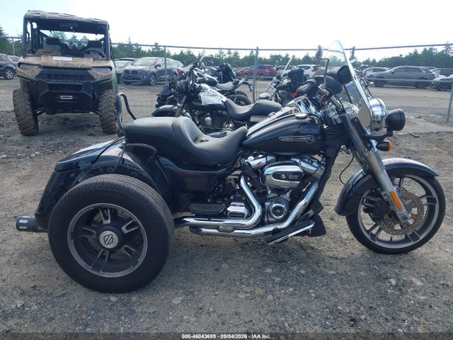 Harley-Davidson Flrt Free Wheeler 2017 1HD1MCC18HB861116 Image 12