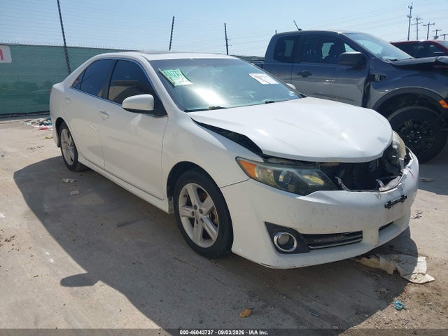 Toyota CAMRY SE 2014 4T1BF1FK8EU852310 головне зображення