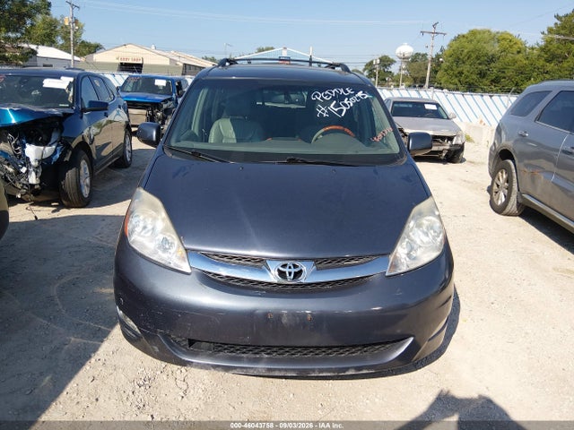 2010 Toyota Sienna Limited მანქანა იყიდება აუქციონზე, vin: 5TDDK4CC4AS028598, აუქციონის ნომერი: 46043758