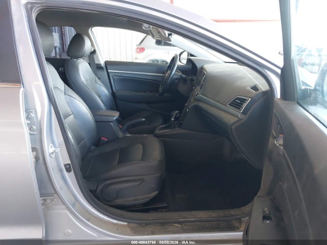 2017 Hyundai Elantra Limited მანქანა იყიდება აუქციონზე, vin: 5NPD84LF1HH064872, აუქციონის ნომერი: 46043768
