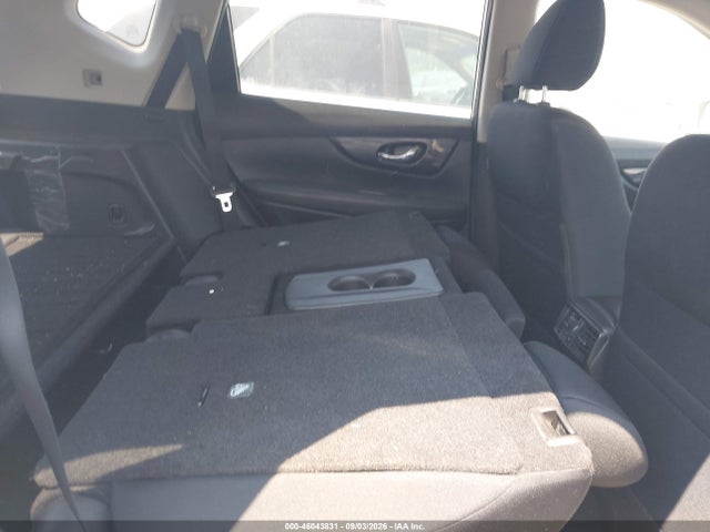 Продажа на аукционе авто 2017 Nissan Rogue S, vin: JN8AT2MTXHW384622, номер лота: 46043831