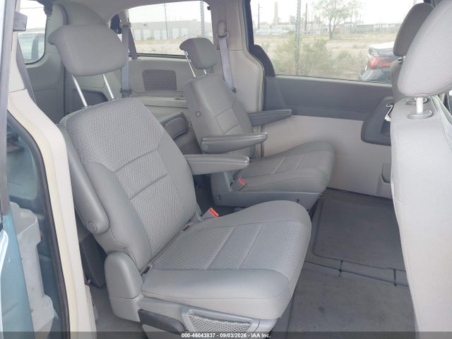 2008 Chrysler Town & Country Lx მანქანა იყიდება აუქციონზე, vin: 2A8HR44H58R757003, აუქციონის ნომერი: 46043837