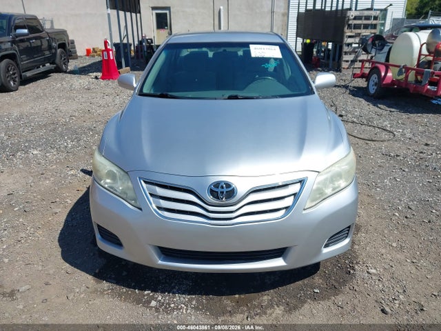 46043861 :رقم المزاد ، 4T1BF3EK0BU178596 vin ، 2011 Toyota Camry مزاد بيع