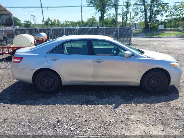46043861 :رقم المزاد ، 4T1BF3EK0BU178596 vin ، 2011 Toyota Camry مزاد بيع