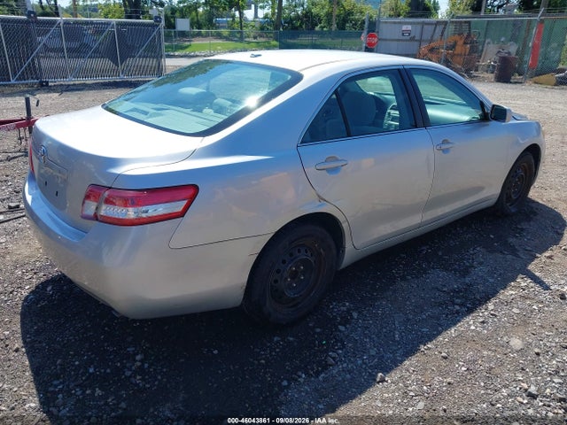 46043861 :رقم المزاد ، 4T1BF3EK0BU178596 vin ، 2011 Toyota Camry مزاد بيع