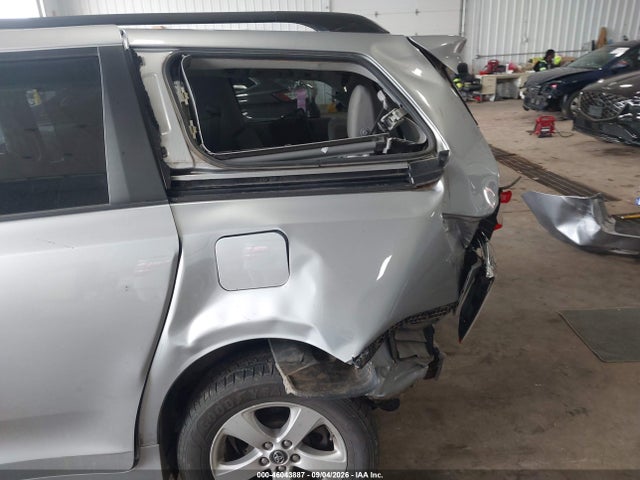 Aukcja sprzedaży 2018 Toyota Sienna Le 8 Passenger, vin: 5TDKZ3DC0JS932976, numer aukcji: 46043887