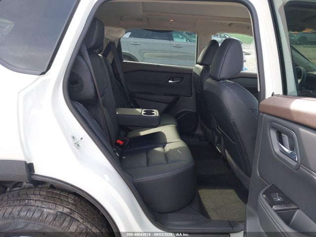 46043918 :رقم المزاد ، 5N1BT3CB7PC777875 vin ، 2023 Nissan Rogue Sl Intelligent Awd مزاد بيع