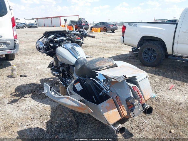 Harley-Davidson FLTRX 2024 1HD1KH718RB604407 Image 3