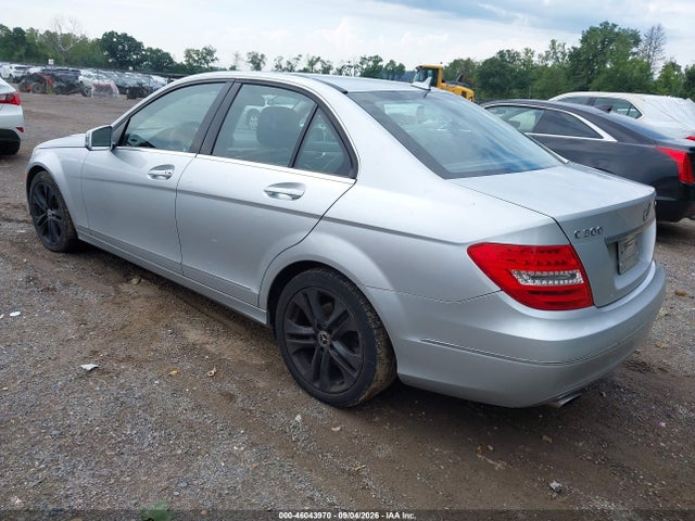 Auction sale of the 2012 Mercedes-benz C 300 Luxury 4matic, vin: WDDGF8BB9CR195189, lot number: 46043970