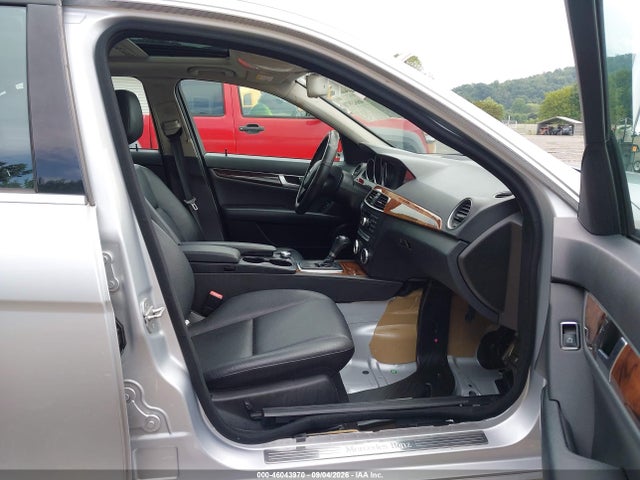 Auction sale of the 2012 Mercedes-benz C 300 Luxury 4matic, vin: WDDGF8BB9CR195189, lot number: 46043970