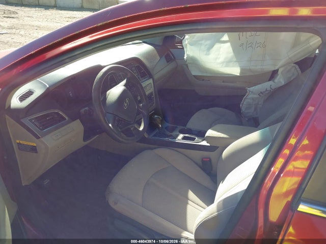 Продажа на аукционе авто 2015 Hyundai Sonata Se, vin: 5NPE24AF9FH228522, номер лота: 46043974