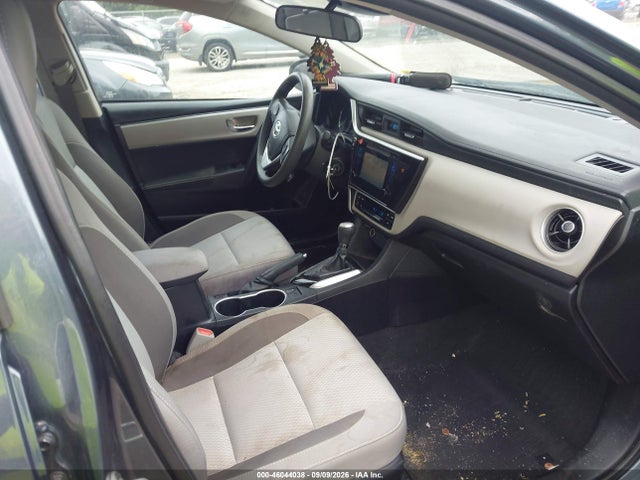 46044038 :رقم المزاد ، 2T1BURHE8KC125306 vin ، 2019 Toyota Corolla Le مزاد بيع