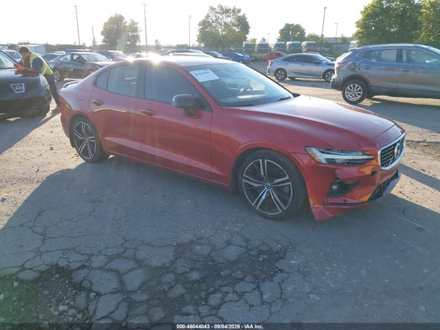 2019 Volvo S60 T6 R-design მანქანა იყიდება აუქციონზე, vin: 7JRA22TM4KG015332, აუქციონის ნომერი: 46044043