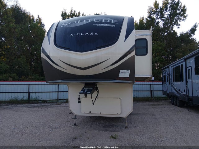 Grand Design Other 2020 573FS422XL9904828 Image 6
