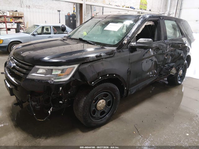 Ford Utility Police Interceptor 2017 1FM5K8AR4HGE14196 Image 2