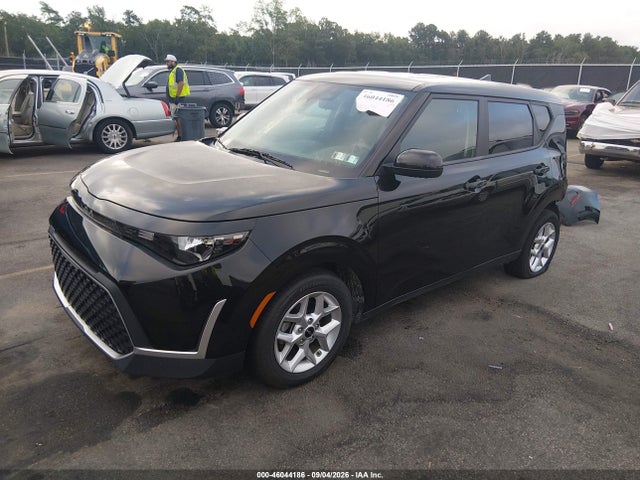 2023 Kia Soul Lx მანქანა იყიდება აუქციონზე, vin: KNDJ23AU8P7873594, აუქციონის ნომერი: 46044186