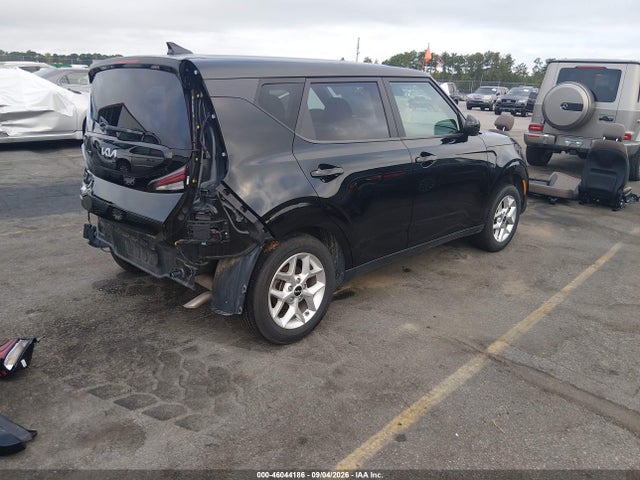 2023 Kia Soul Lx მანქანა იყიდება აუქციონზე, vin: KNDJ23AU8P7873594, აუქციონის ნომერი: 46044186