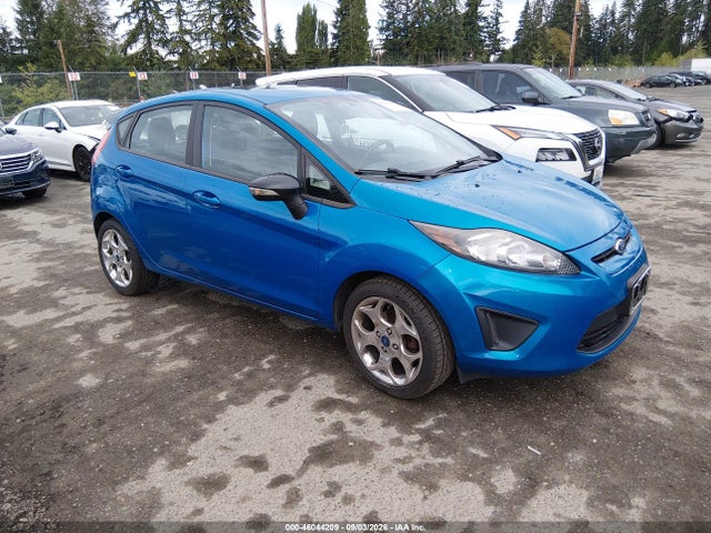 2013 Ford Fiesta Titanium მანქანა იყიდება აუქციონზე, vin: 3FADP4FJ2DM205767, აუქციონის ნომერი: 46044209