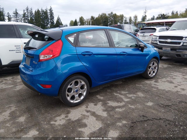 2013 Ford Fiesta Titanium მანქანა იყიდება აუქციონზე, vin: 3FADP4FJ2DM205767, აუქციონის ნომერი: 46044209