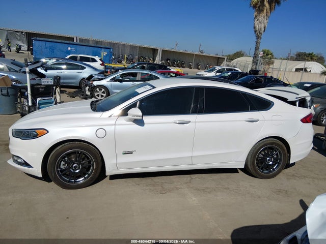 2018 Ford Fusion Energi Platinum/titanium მანქანა იყიდება აუქციონზე, vin: 3FA6P0SU9JR186943, აუქციონის ნომერი: 46044215