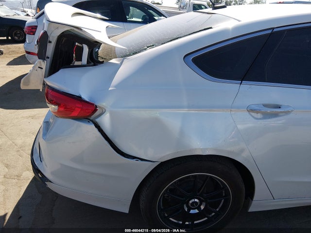 2018 Ford Fusion Energi Platinum/titanium მანქანა იყიდება აუქციონზე, vin: 3FA6P0SU9JR186943, აუქციონის ნომერი: 46044215