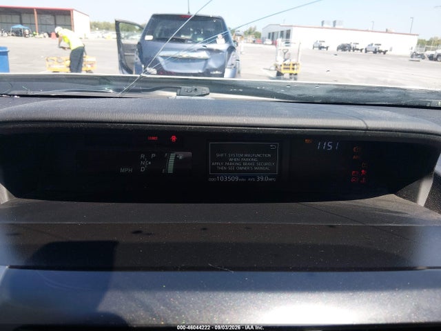 46044222 :رقم المزاد ، JTDZN3EU4FJ038002 vin ، 2015 Toyota Prius V Five مزاد بيع