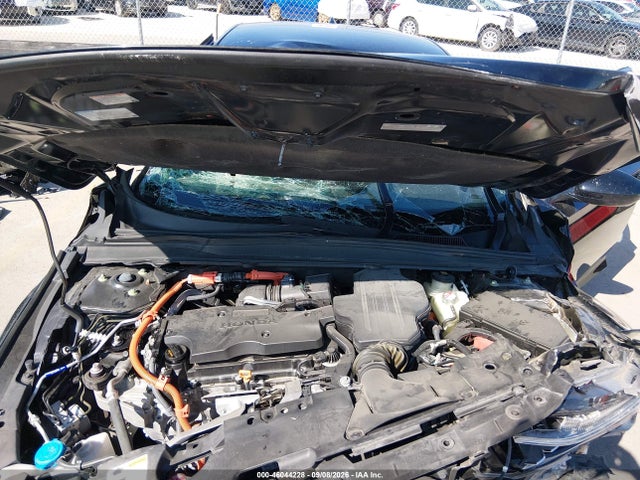 2022 Honda Accord Hybrid Sport მანქანა იყიდება აუქციონზე, vin: 1HGCV3F24NA036446, აუქციონის ნომერი: 46044228