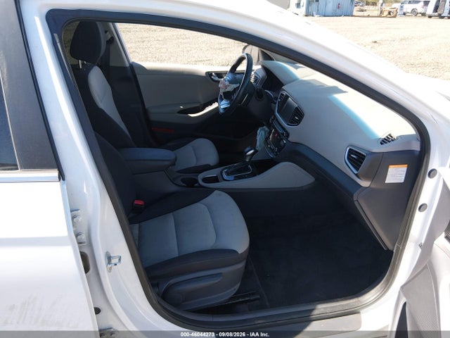 Auction sale of the 2019 Hyundai Ioniq Hybrid Sel, vin: KMHC75LC9KU127722, lot number: 46044273