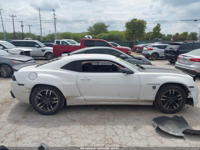 Продажа на аукционе авто 2014 Chevrolet Camaro 1ls, vin: 2G1FE1E32E9186599, номер лота: 46044315