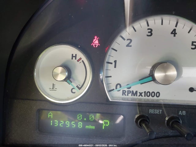 2004 Ford Thunderbird მანქანა იყიდება აუქციონზე, vin: 1FAHP60A14Y103127, აუქციონის ნომერი: 46044321