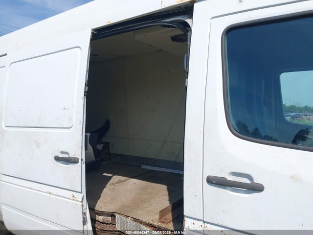2005 Dodge Sprinter Van 2500 Shc მანქანა იყიდება აუქციონზე, vin: WD2PD744055734199, აუქციონის ნომერი: 46044347