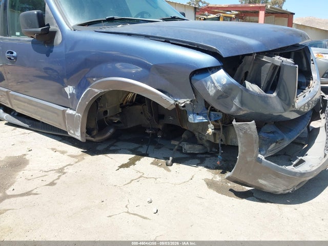 2004 Ford Expedition Xlt მანქანა იყიდება აუქციონზე, vin: 1FMRU15W04LB81907, აუქციონის ნომერი: 46044355