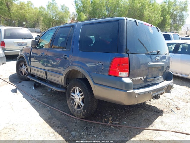 2004 Ford Expedition Xlt მანქანა იყიდება აუქციონზე, vin: 1FMRU15W04LB81907, აუქციონის ნომერი: 46044355