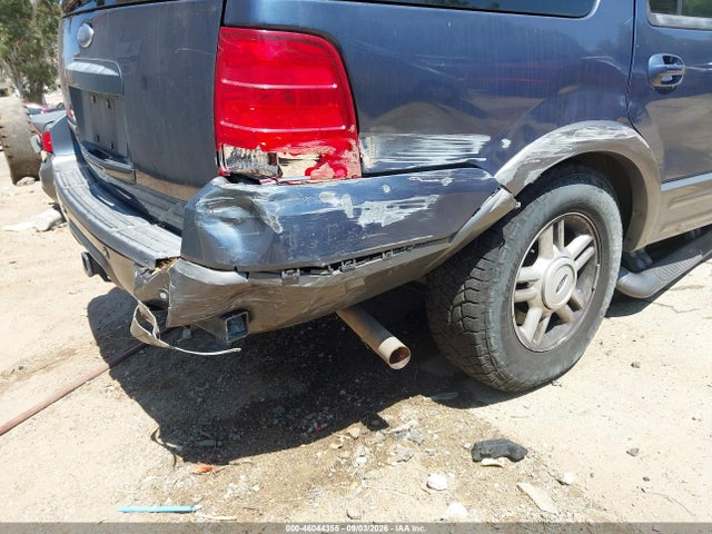 2004 Ford Expedition Xlt მანქანა იყიდება აუქციონზე, vin: 1FMRU15W04LB81907, აუქციონის ნომერი: 46044355