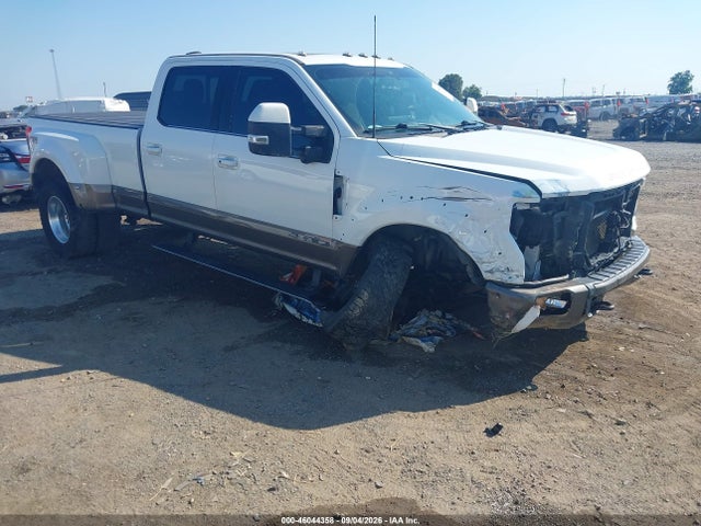 2022 Ford F-450 King Ranch მანქანა იყიდება აუქციონზე, vin: 1FT8W4DT5NEC44024, აუქციონის ნომერი: 46044358