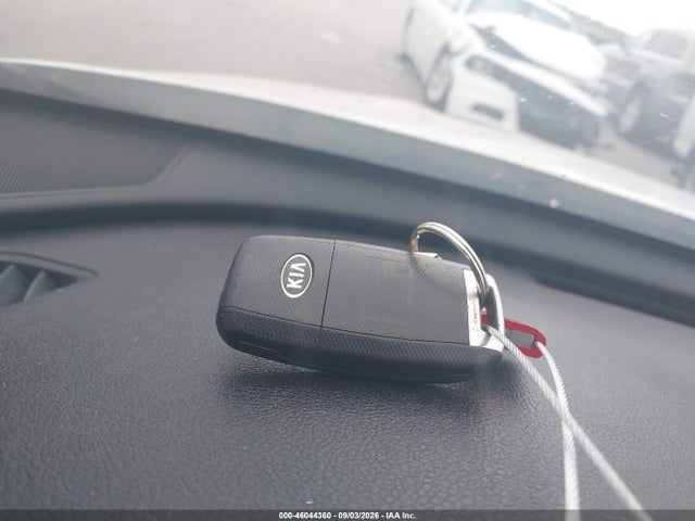 Продажа на аукционе авто 2016 Kia Optima Lx, vin: KNAGT4L38G5101283, номер лота: 46044360