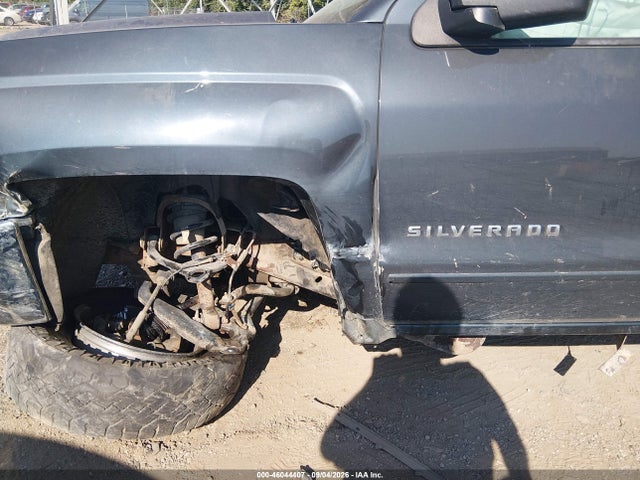 46044407 :رقم المزاد ، 3GCUKREC2HG396409 vin ، 2017 Chevrolet Silverado 1500 1lt مزاد بيع