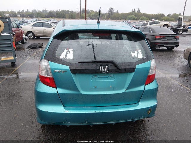 46044424 :رقم المزاد ، JHMGE8H58DC006985 vin ، 2013 Honda Fit Sport مزاد بيع