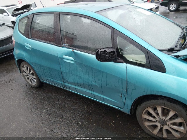 46044424 :رقم المزاد ، JHMGE8H58DC006985 vin ، 2013 Honda Fit Sport مزاد بيع