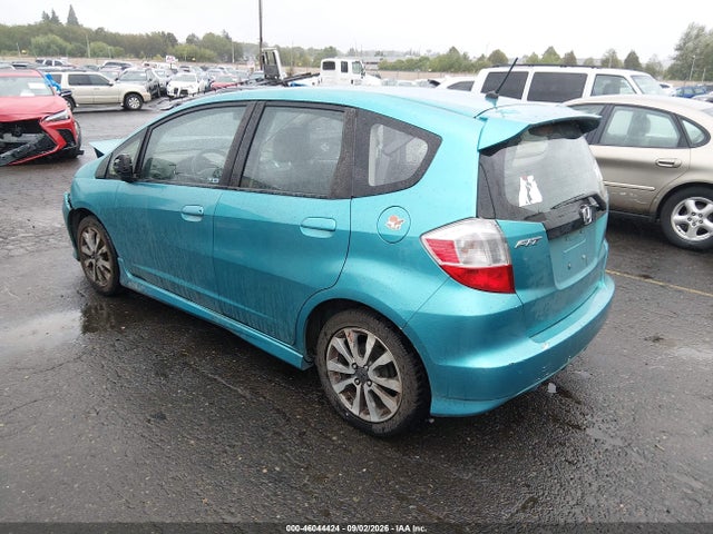 46044424 :رقم المزاد ، JHMGE8H58DC006985 vin ، 2013 Honda Fit Sport مزاد بيع