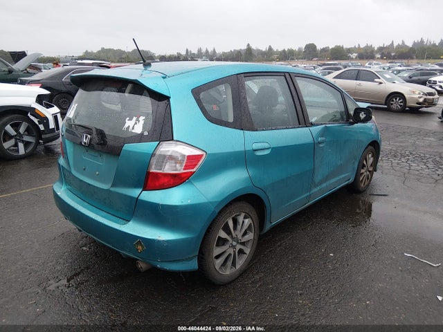 46044424 :رقم المزاد ، JHMGE8H58DC006985 vin ، 2013 Honda Fit Sport مزاد بيع