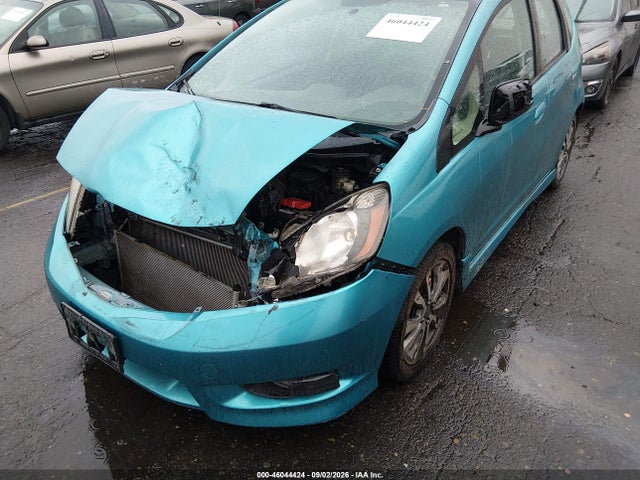 46044424 :رقم المزاد ، JHMGE8H58DC006985 vin ، 2013 Honda Fit Sport مزاد بيع